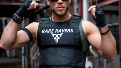 black-vests-in-pop-culture:-from-rockstars-to-athletes